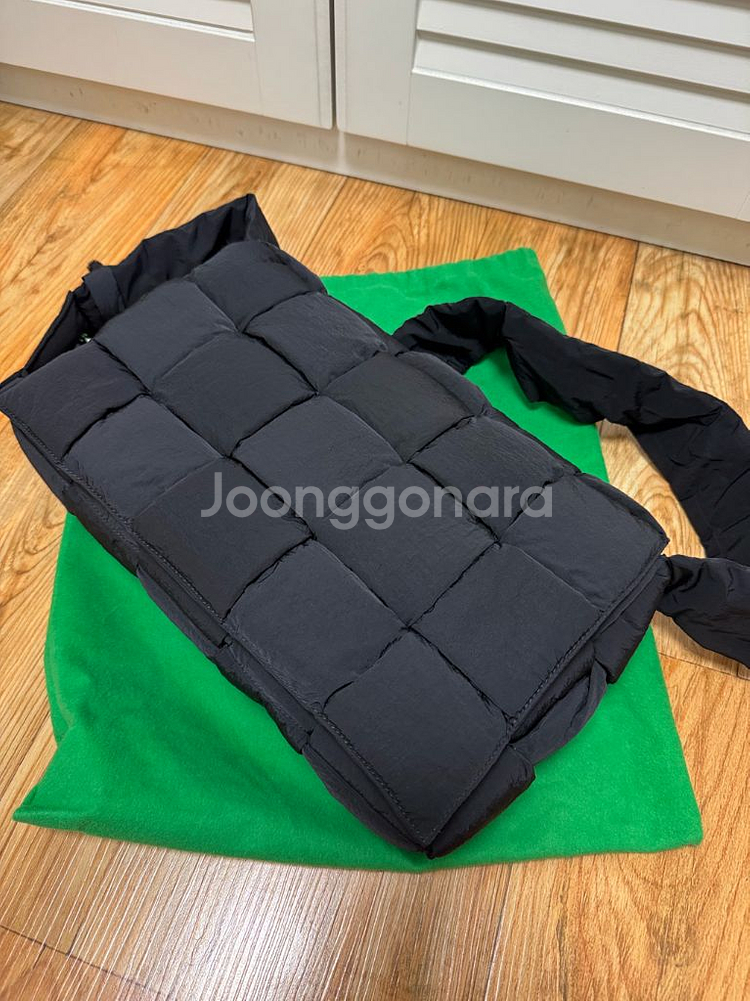 보테가베네타 벨트백--0