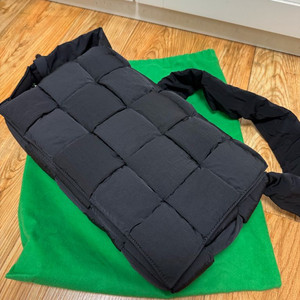 보테가베네타 벨트백