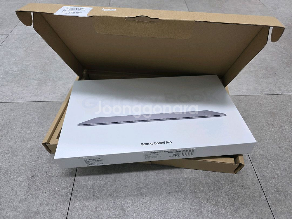 새상품 삼성 갤럭시북5 Pro 16인치 32GB/2TB--3