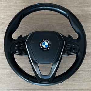BMW G30 5시리즈 핸들