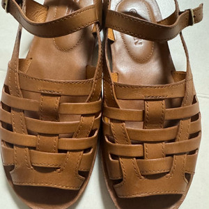 쿠에른 샌들 (250)