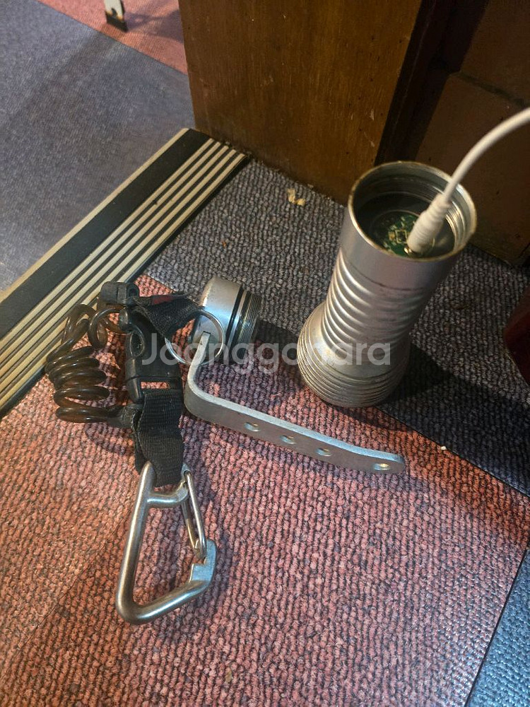 다이빙 랜턴. 스쿠버프로--1