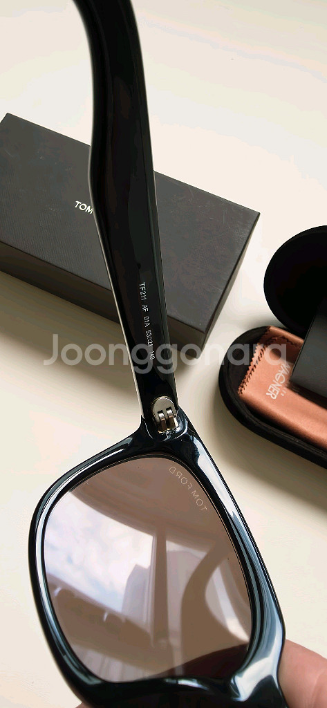 톰포드 TF211 AF 01A 선글라스 풀박스--2