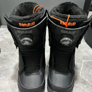 스노우보드 부츠 판매합니다.(23/24 써리투 래쉬드 더블 보아 245mm)