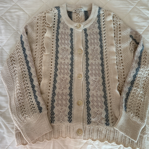 써스데이아일랜드 니트가디건s