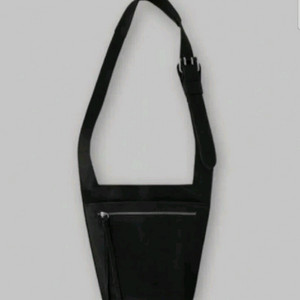 라퍼지스토어 레더 크로스바디백 블랙