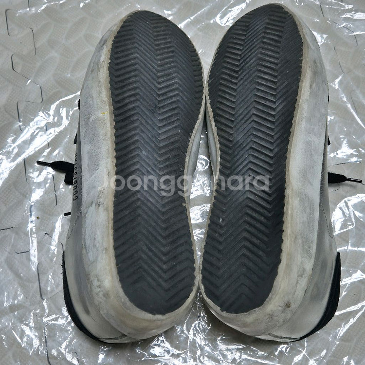 골든구스 슈퍼스타 스니커즈--6