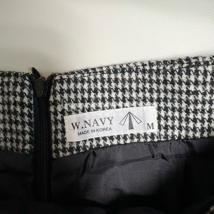 [M]하운드투스 체크 모직 스커트(블랙)--6