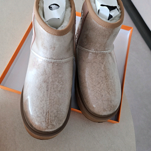 UGG 클리어 미니 어그 7사이즈