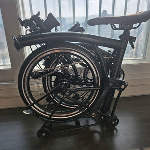 브롬톤 P라인 12단 랙 미드핸들 미드나잇블랙 새제품