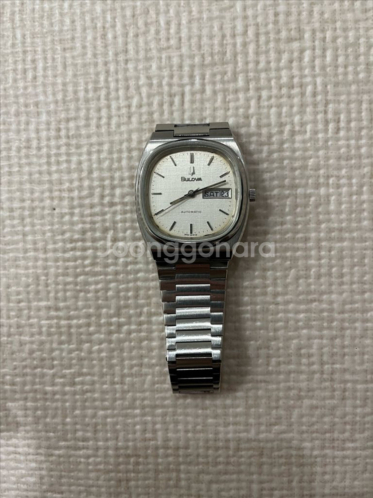 부로바 테레비 시계--0