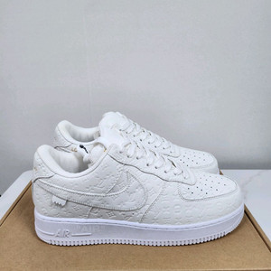 루이비통 x 나이키 에어포스 1 로우 바이 버질 아블로 화이트