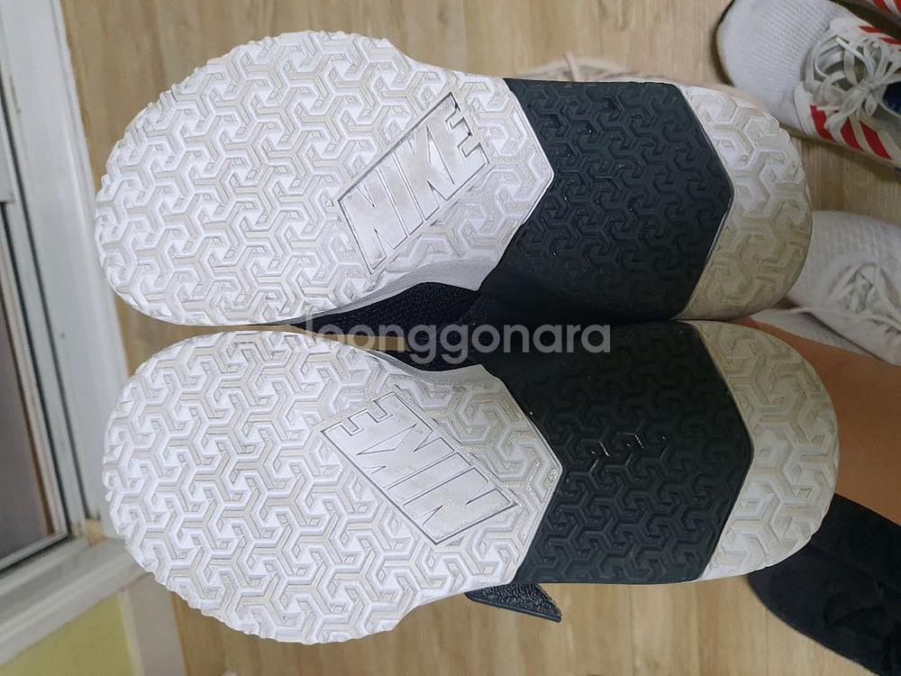 나이키 메트콘 헬스트레이닝화 260--3