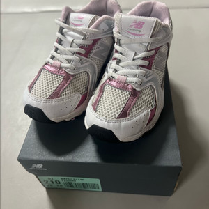 뉴발란스키즈 여아 운동화 판매