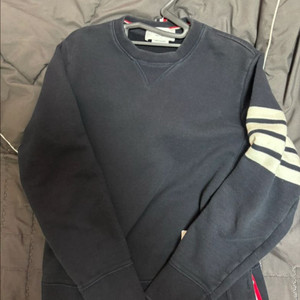 4바 스트라이프 맨투맨