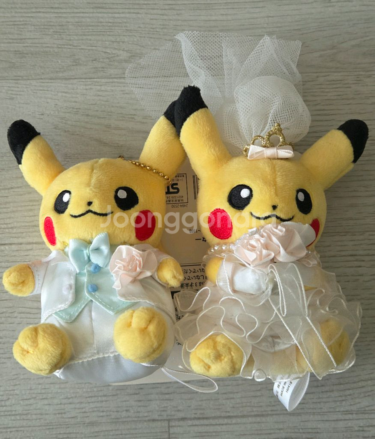 웨딩피카츄 인형 키링 정품--0