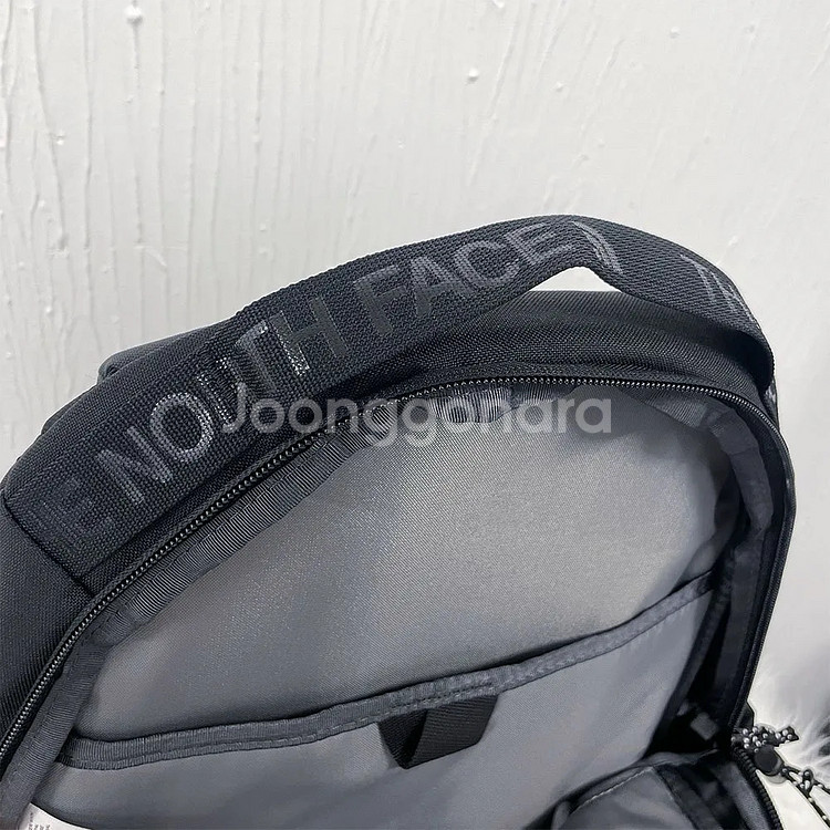 노스페이스 보저 백팩 가방 블랙--2