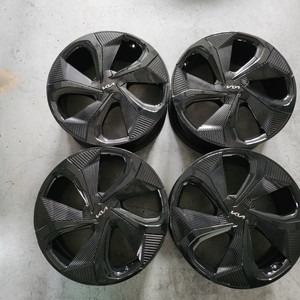 EV6 GT 20인치 블랙휠 순정휠 중고휠 / 싼타페 쏘렌토 카니발