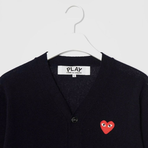 [새상품/정품] 꼼데가르송 플레이 레드하트 가디건 블랙 L (브이넥)