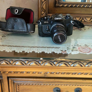 캐논 F-1 필름카메라 + 50mm 렌즈 세트