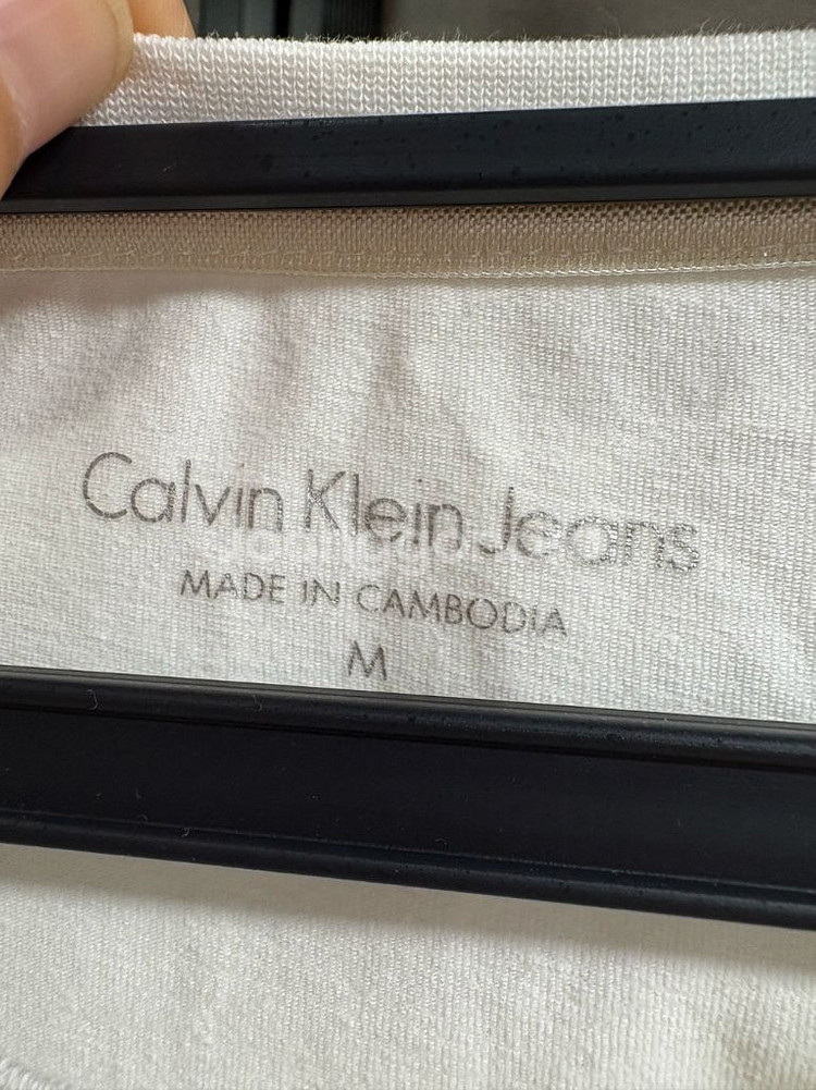 캘빈클라인진스 긴팔라운드티--1