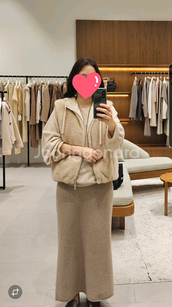 더캐시미어 밍크 베스트 55사이즈(착용사진.새상품)--2