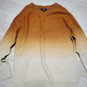 [ 상태최상_이쁜 여성겨율티 / 깔끔한 여성겨울니트 / 여자니트 저렴히 판매 ]