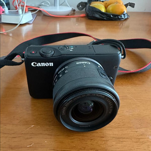 캐논 EOS M10 미러리스 카메라 (15-45mm 렌즈 장착)