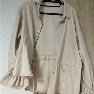 베이지 블라우스 자켓