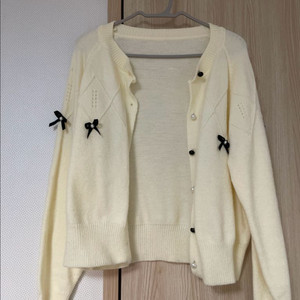 여성 리본 아이보리 가디건