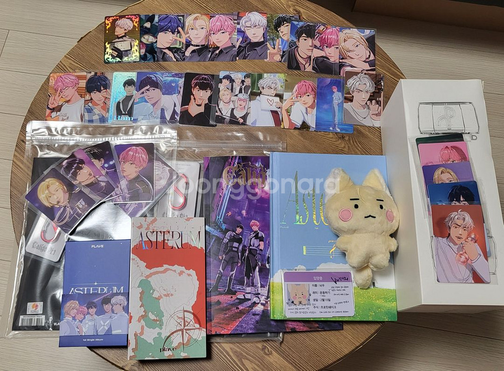 플레이브 앨범, 응원봉 미공포 포카 처분--0