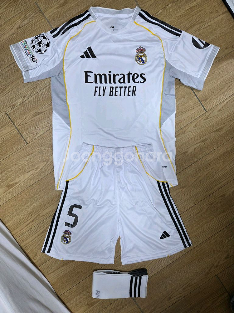 25-26시즌 레알마드리드 음바페 벨링엄 홈 어웨이 축구 유니폼 축구복 상하의세트 새상품 판매--2