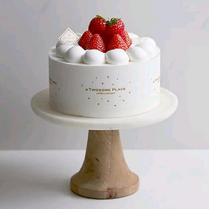 투썸플레이스 딸기생크림케이크 36,000권 메뉴변경가능