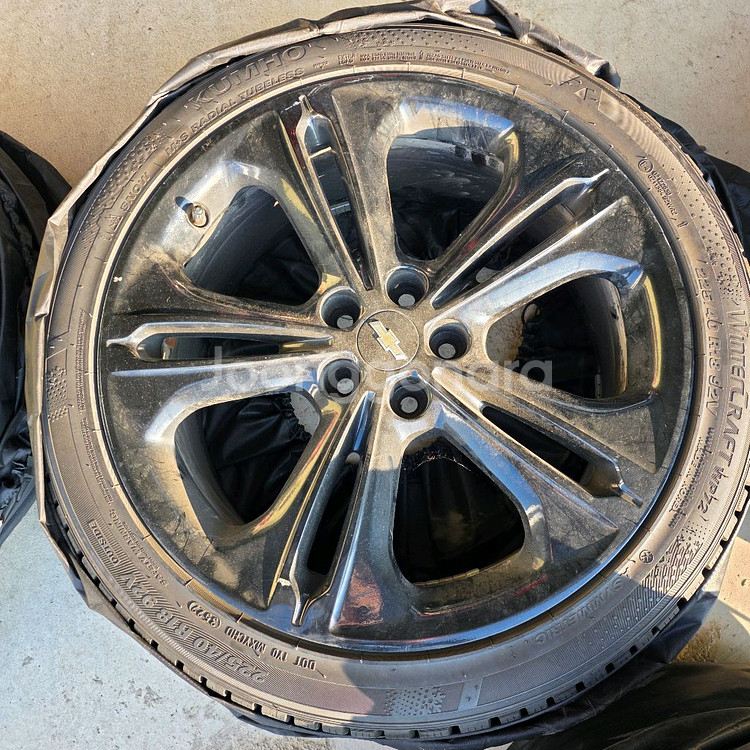 올뉴크루즈 18인치 순정 스노우 휠타이어 세트--3