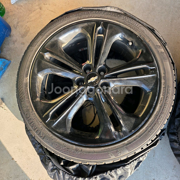 올뉴크루즈 18인치 순정 스노우 휠타이어 세트--4