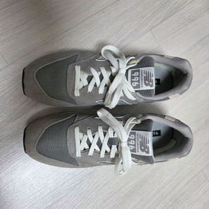 뉴발란스 996 그레이 260사이즈 판매