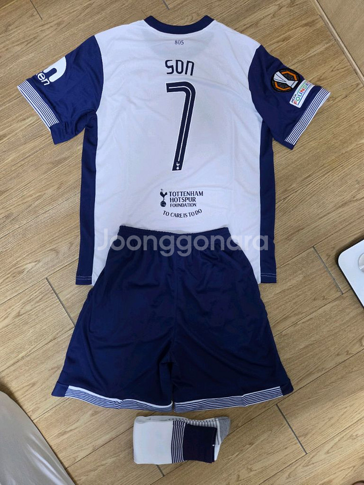 토트넘 손흥민 유로파 우승 기념 유니폼 상하의세트 새상품 판매(사이즈 105)--1