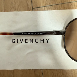 지방시 선글라스