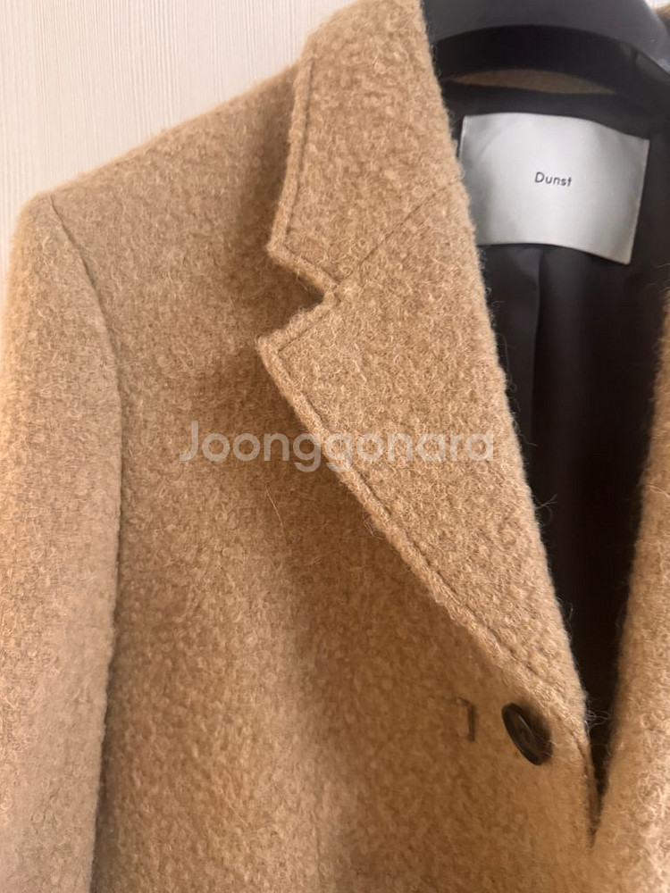 던스트 3버튼 울 부클 롱 코트 카멜--4