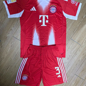 바이에른뮌헨 김민재 케인 축구 유니폼 축구복 상하의세트 새상품 판매(사이즈 105, 110)
