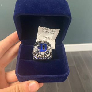 두산베어스 2016 우승반지 레플리카 이미지