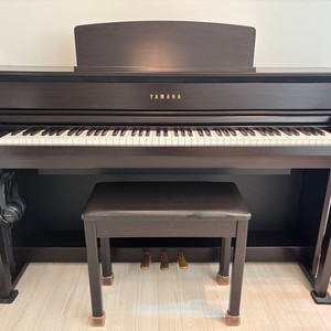 야마하 CLP-675 디지털피아노