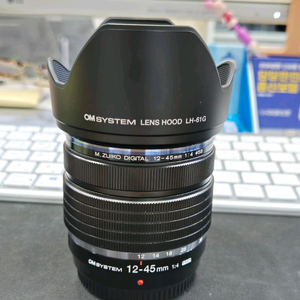 올림푸스 12-45mm F4 PRO 렌즈