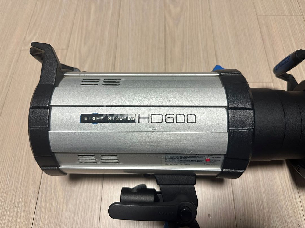 포맥스 HD600 조명3개 판매합니다--1