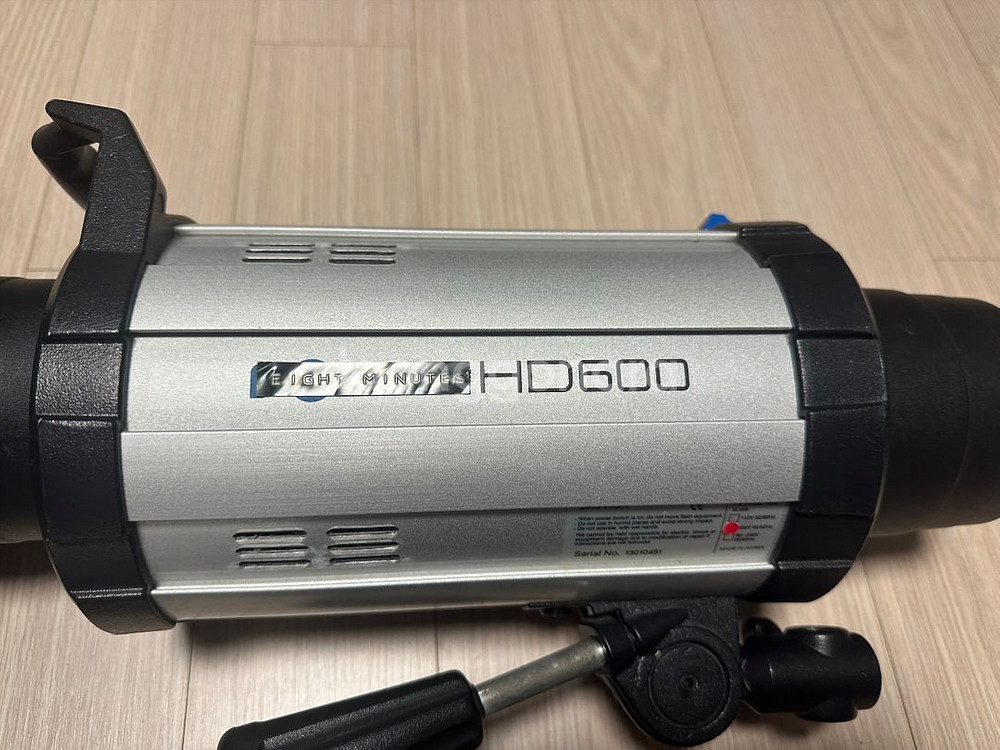 포맥스 HD600 조명3개 판매합니다--2