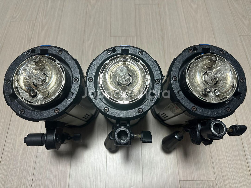 포맥스 HD600 조명3개 판매합니다--6