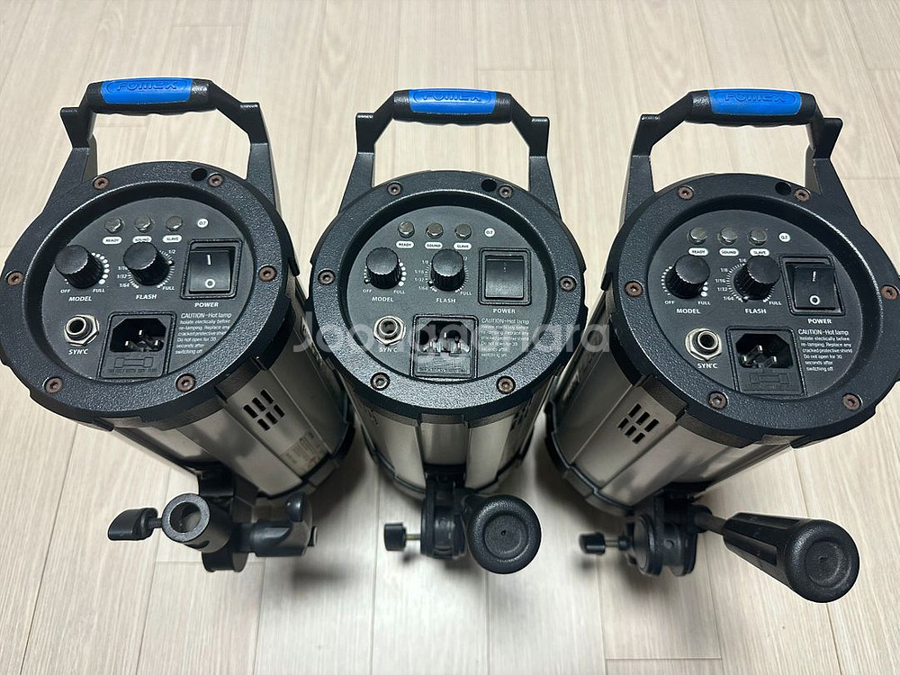 포맥스 HD600 조명3개 판매합니다--5