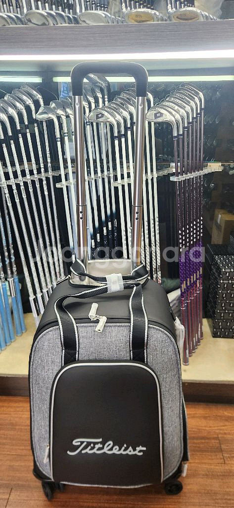 새제품,정품- 타이틀리스트 휠 보스턴백--1