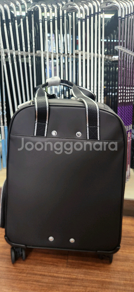 새제품,정품- 타이틀리스트 휠 보스턴백--2