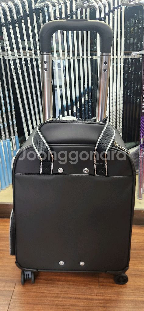 새제품,정품- 타이틀리스트 휠 보스턴백--3